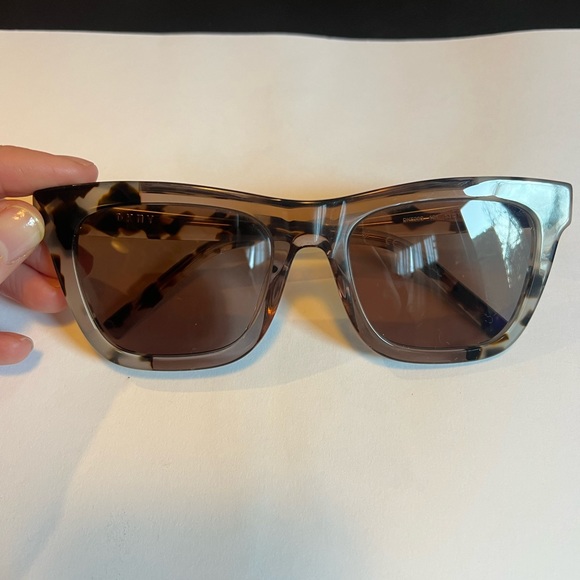 DKNY Sunglasses White 53/19 IVORY TORTOISE / KHAKI frames - Picture 4 of 6